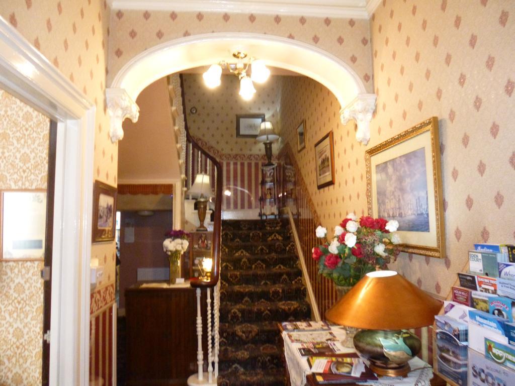 Macdonald House Hotel Inverness Eksteriør billede